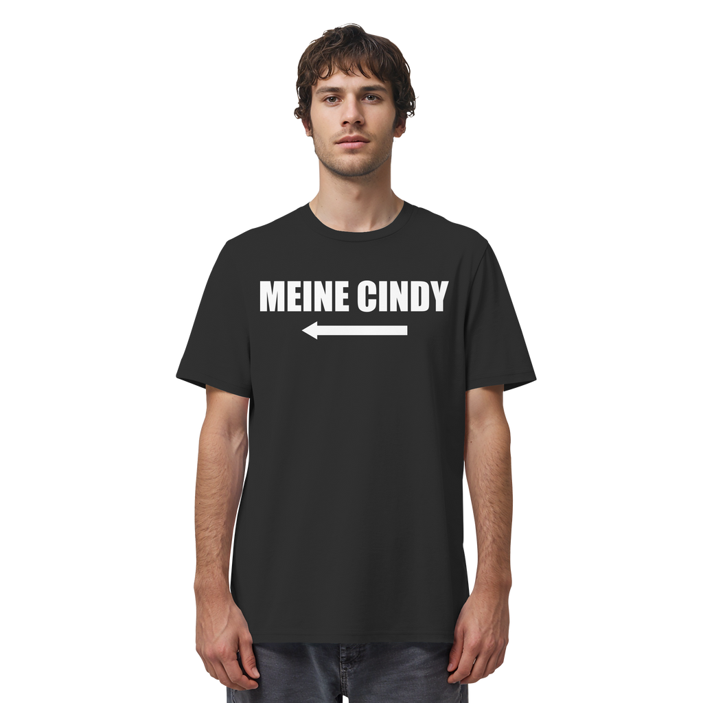 Mann trägt MEINE CINDY Meme Shirt in Schwarz, Vorderansicht