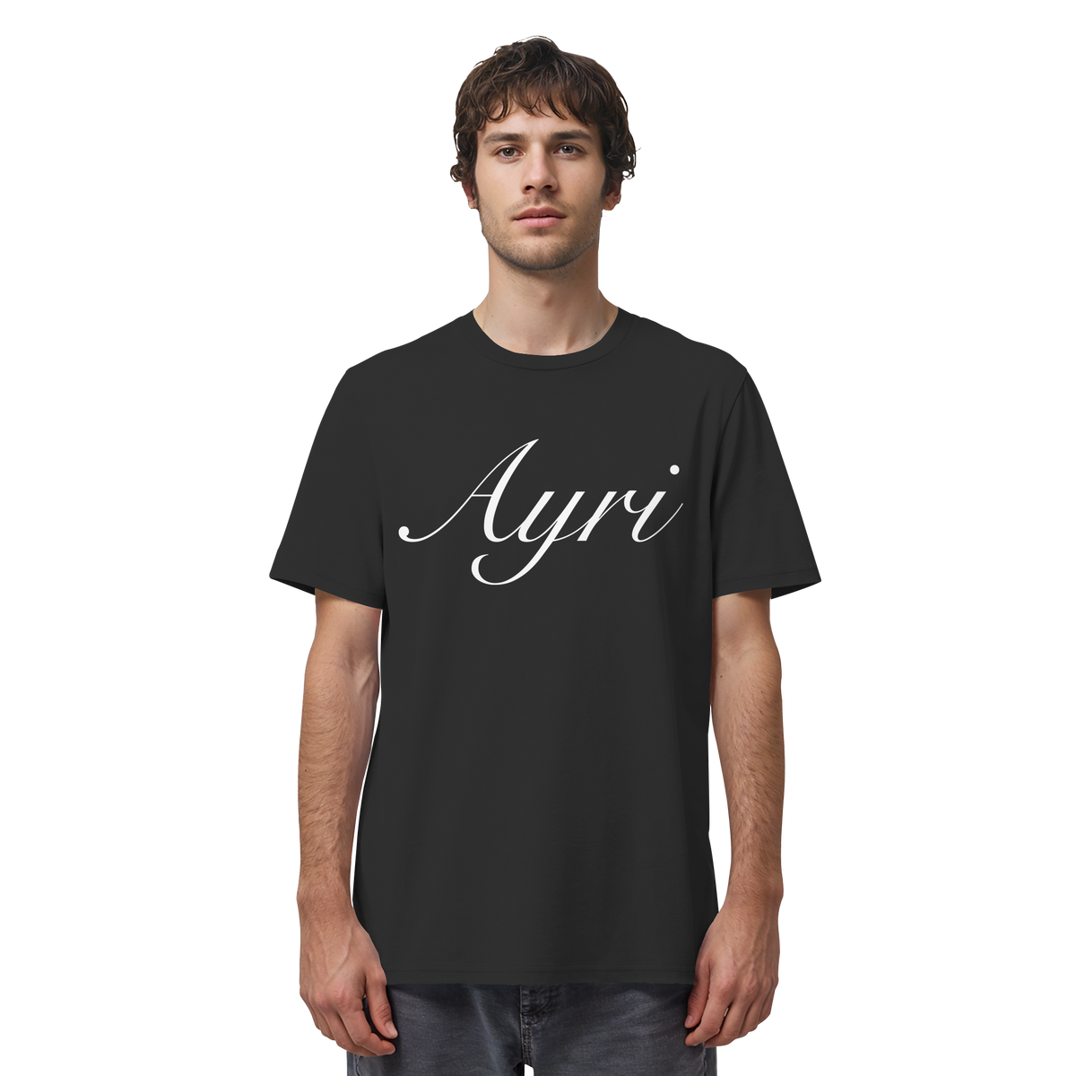 Mann trägt AYRI #2 Meme Shirt in Schwarz, Vorderansicht