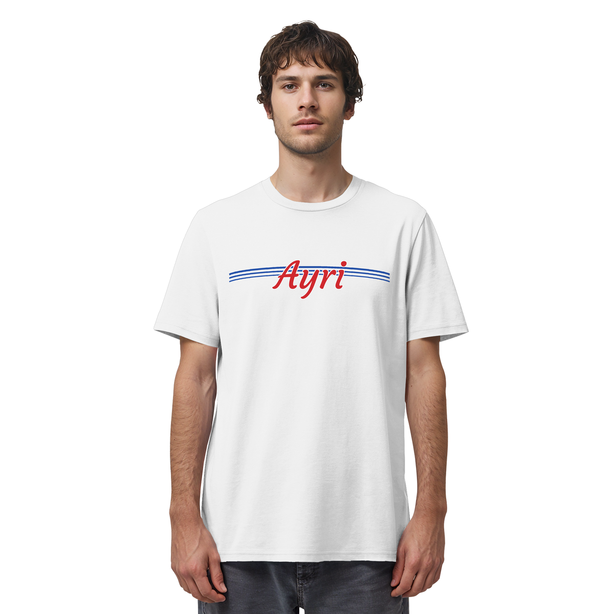 Mann trägt AYRI AYRAN Meme Shirt in Weiß, Vorderansicht